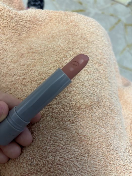 Machiaje De dama + mai multe alte poze cu restu in privat