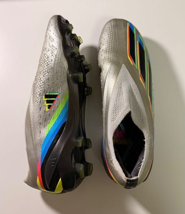 Футбольные бутсы “Adidas” (оригинал)