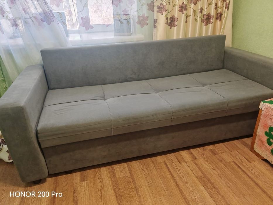 Продам диван тахта