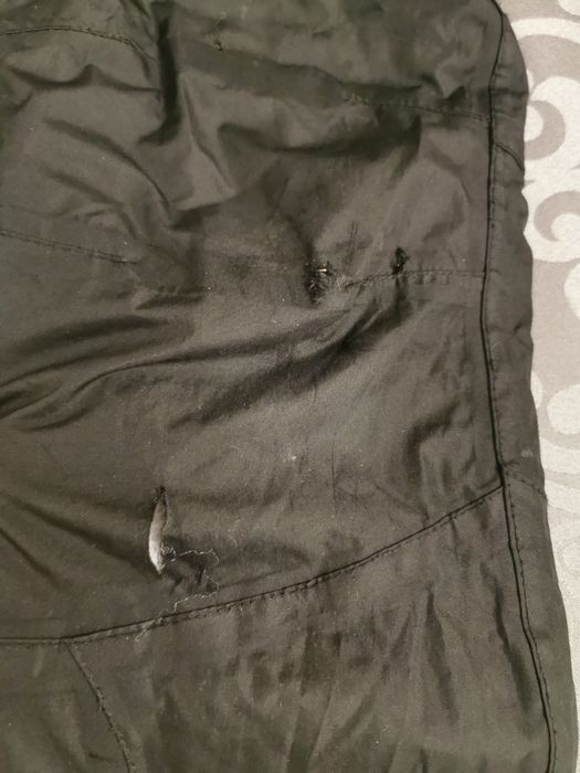 Vând pantaloni ski băieți 116-122cm