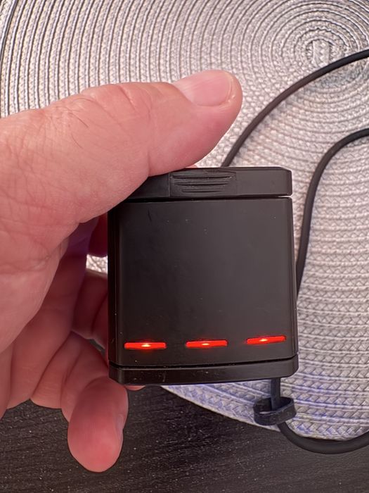 GoPro-statie incarcare şi acumulatori