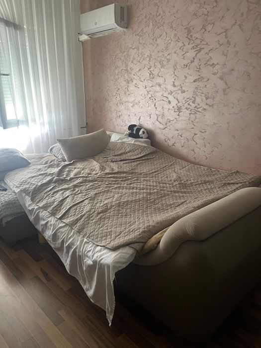 Donez colțar in forma de L