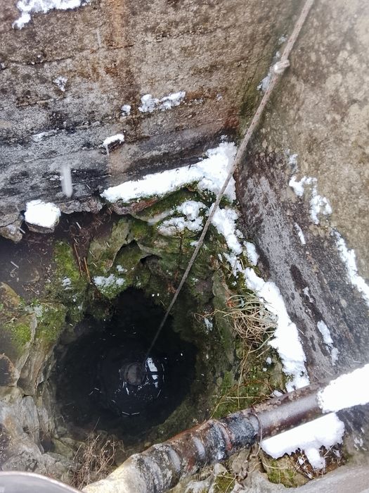 Fântânar curat adancesc fantani