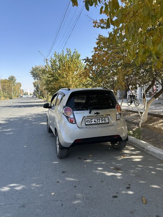 Автомашина Спарк