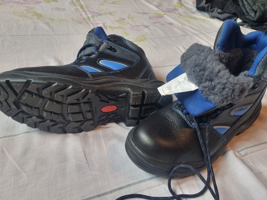 Продается спец одежда, обувь