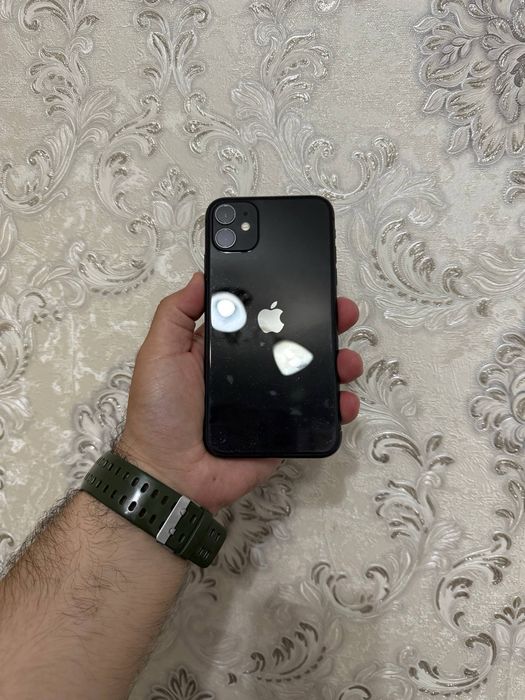 Айфон 11 64гб продам