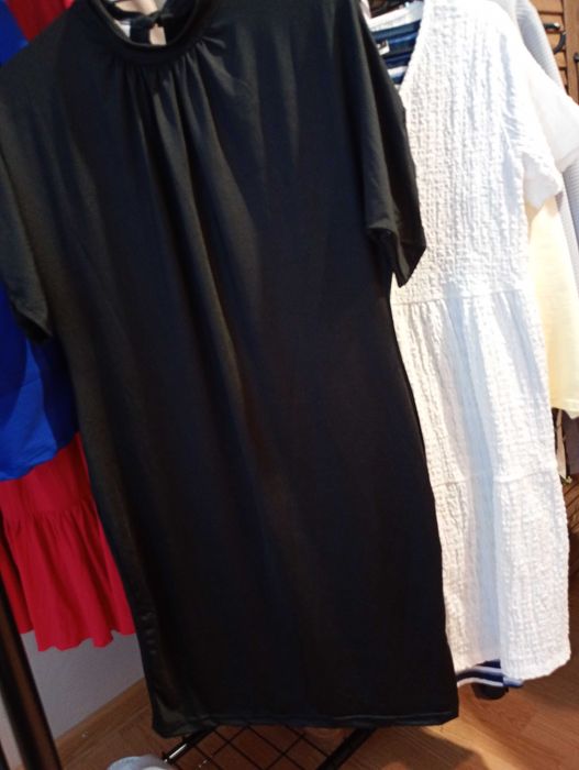 Рокля от Edrehi.com нова от еластично трико.