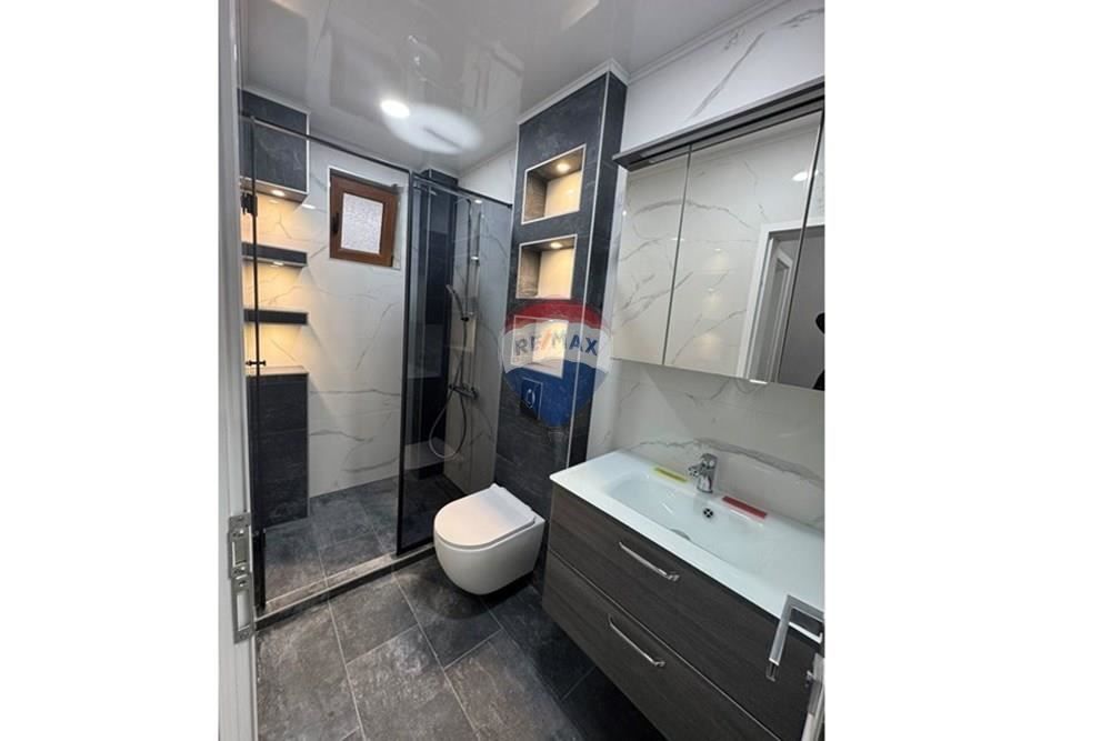 Двустаен апартамент за продажба кв. Бриз В.В 4176