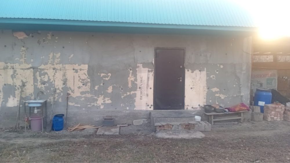 Времянка сатылады  жерімен