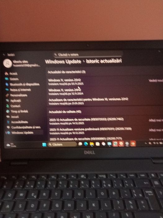 Reducere Preț : Laptop Dell ,Bun