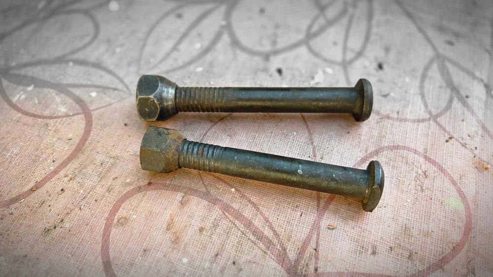 Части за Мерцедес 123 Д и Волга ГАЗ 24