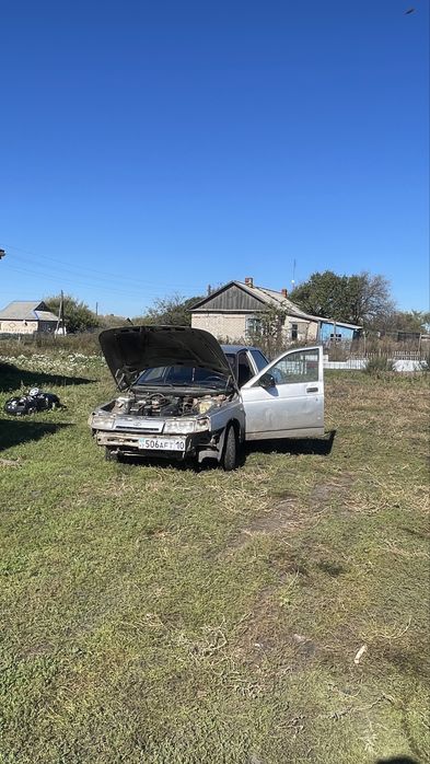 Ваз продам 2110 8кл