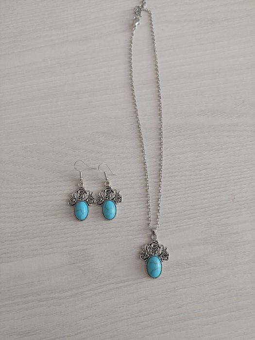 Бижутерий 3500, 2500, 1000 тг.