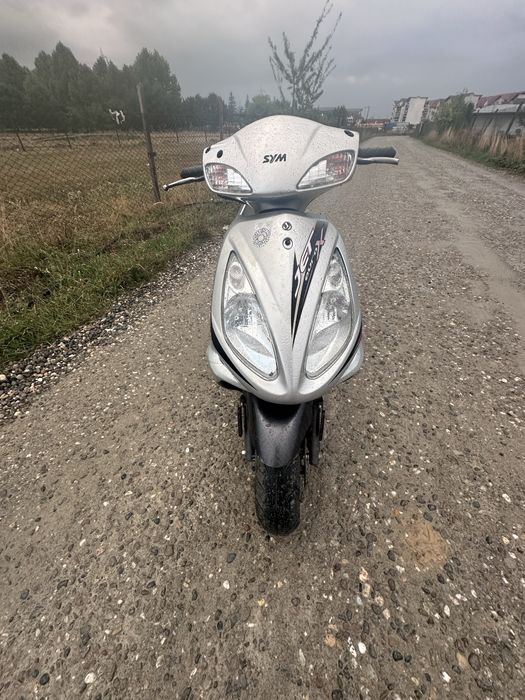 Vănd scuter sym superjet