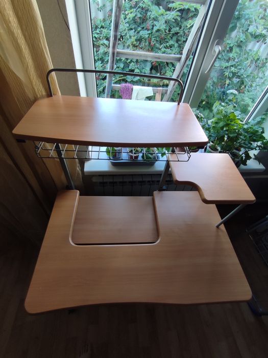 продам учебный стол