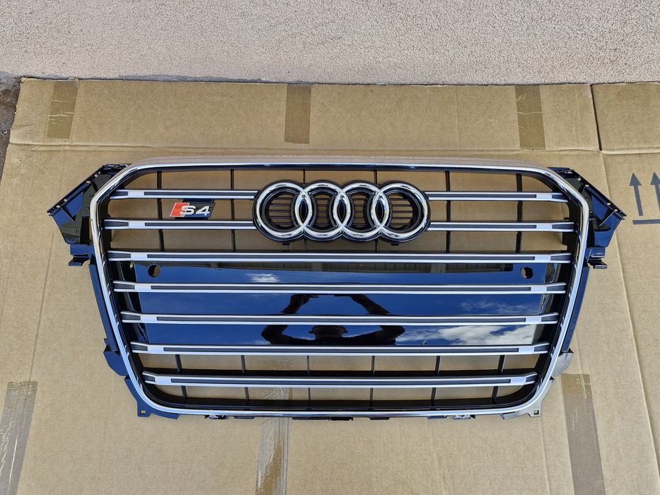 Grila centrala Audi A4 S4 B8 facelift 2012-2015 NOUA