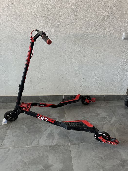 Тоюковой самокат