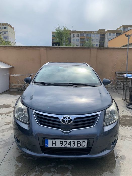Toyota Avensis D-4D 2010г.