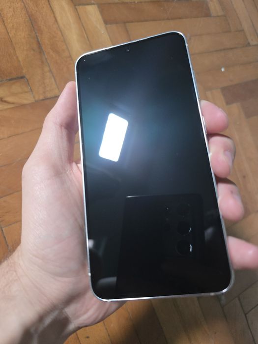 Samsung Galaxy S23 256Gb Impecabil
