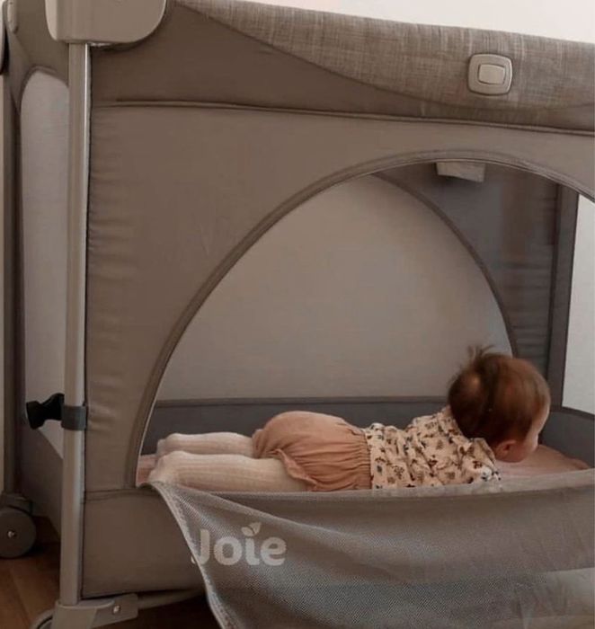 Продается Манеж от Joie