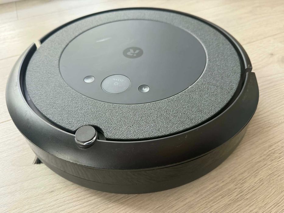 Робот прахосмукачка с моп - iRobot Roomba Combo i5