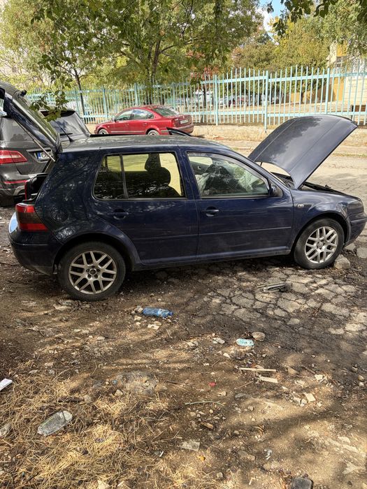 VW Golf 4 1.6 16V на части