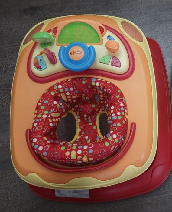 Детские ходунки отличного качества производство это бренд Чикко Италии