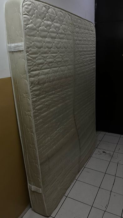 Отдам даром матрац