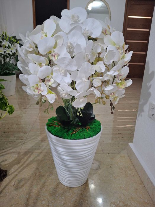 Crini de silicon real touch 3D în ghiveci cu licheni stabilizați.