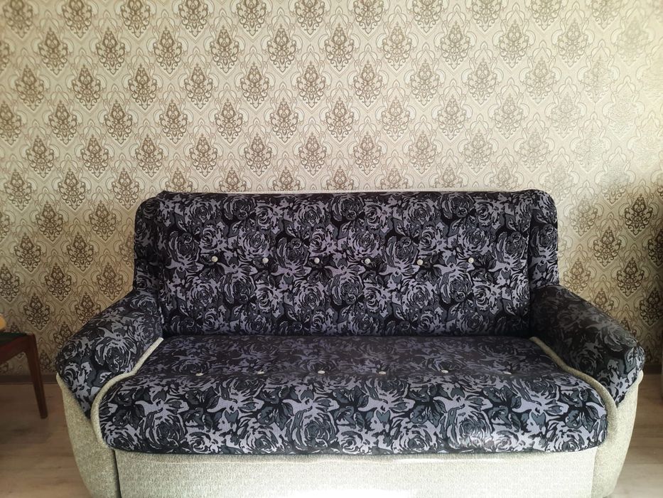 Продам диван и кресло