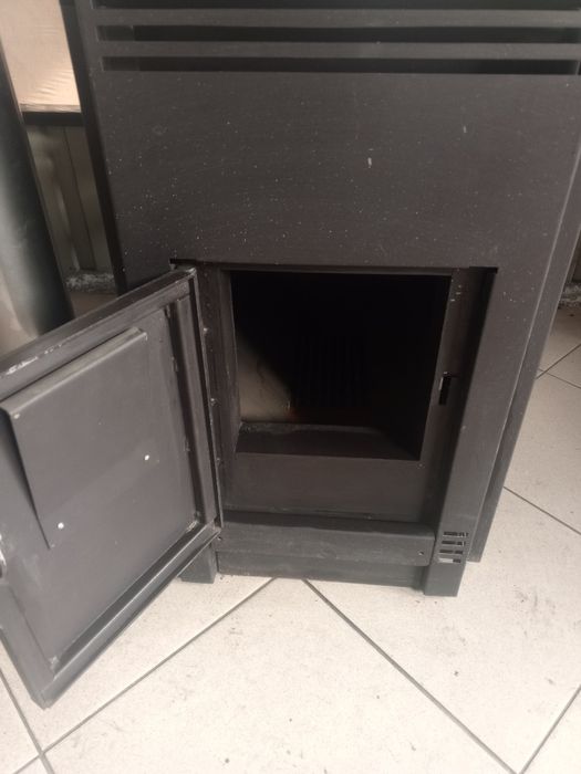 Продам печку . .