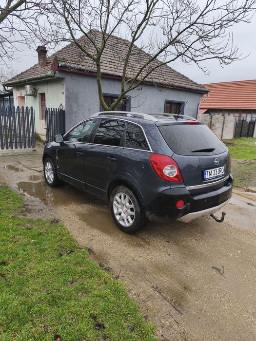 Vand sau schimb Opel Antara