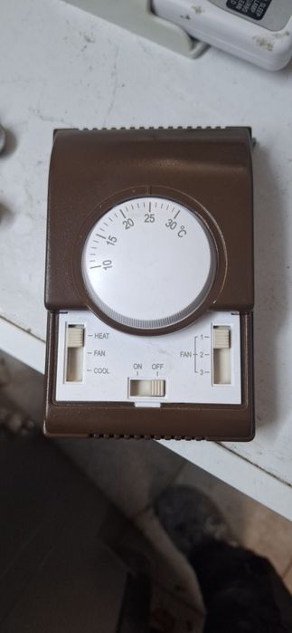 Flowair SLIM-W 150 (9kw) въздушна завеса с топла и студена вода