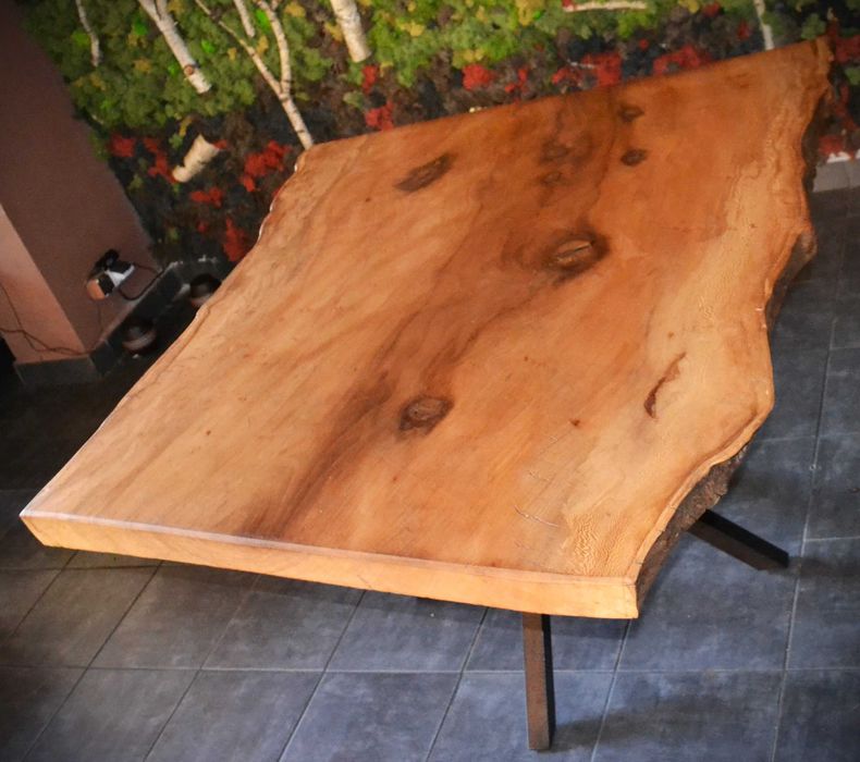 МАСА масив, Явор, със „жив ръб“, цяло парче, стоманена основа