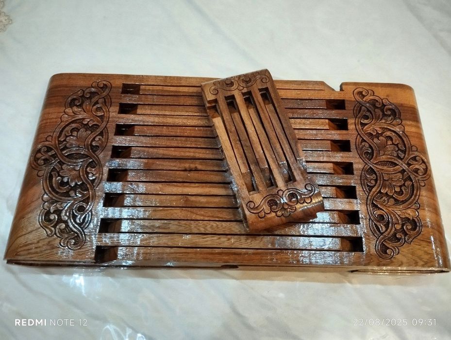 Lavx Qurʼon oʻqigani Sovgʻa qilgani