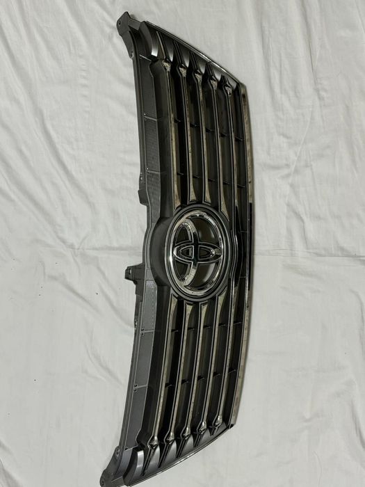 Решотка для тайота 50 бу