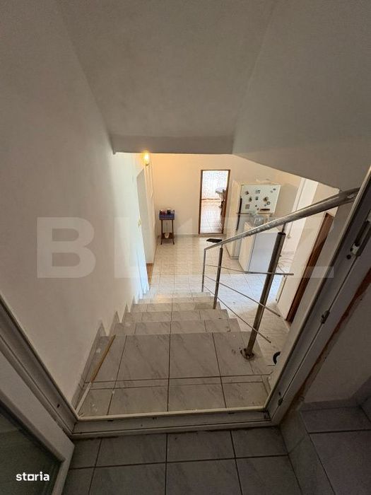 Casa de vanzare P+1+M, 400 mp, teren 630 mp, zona Stefanesti