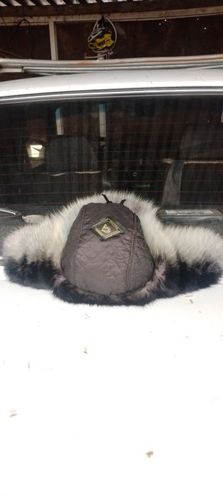 Продам шапку, Почти Новая.