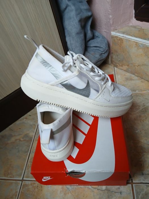 Vând nike air force 1