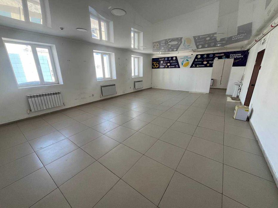 Продам ком. помещение в центре