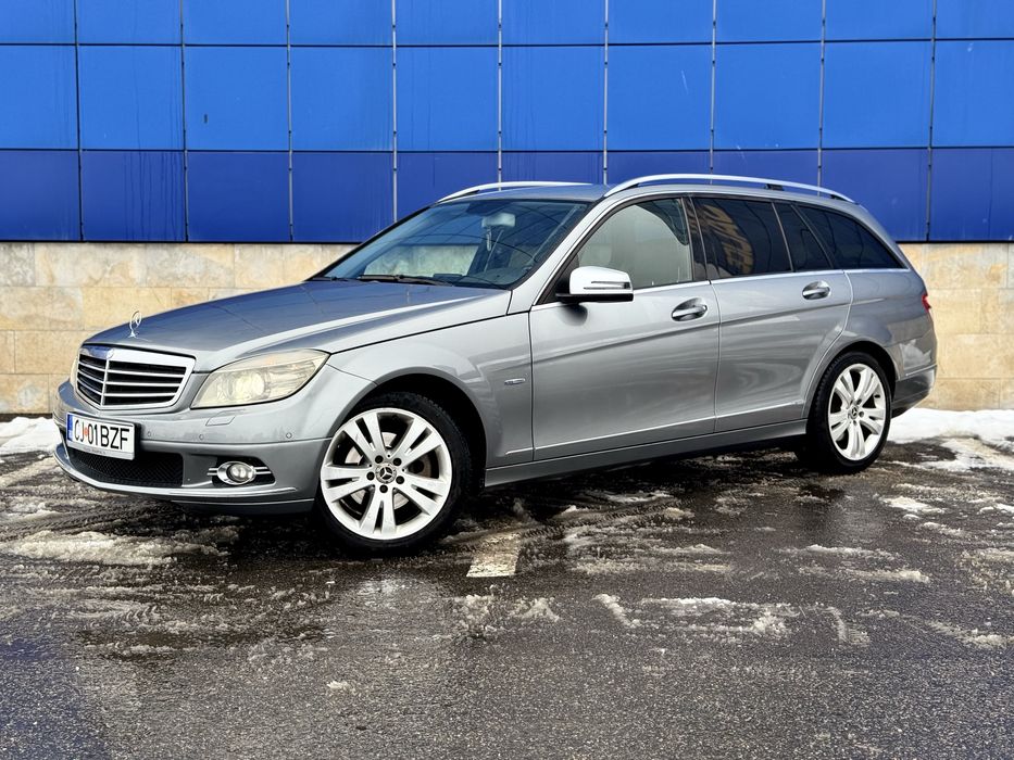 Vand sau schimb Mercedes C220 W204