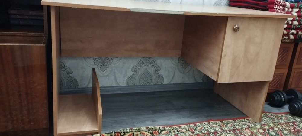 Компьютерный стол