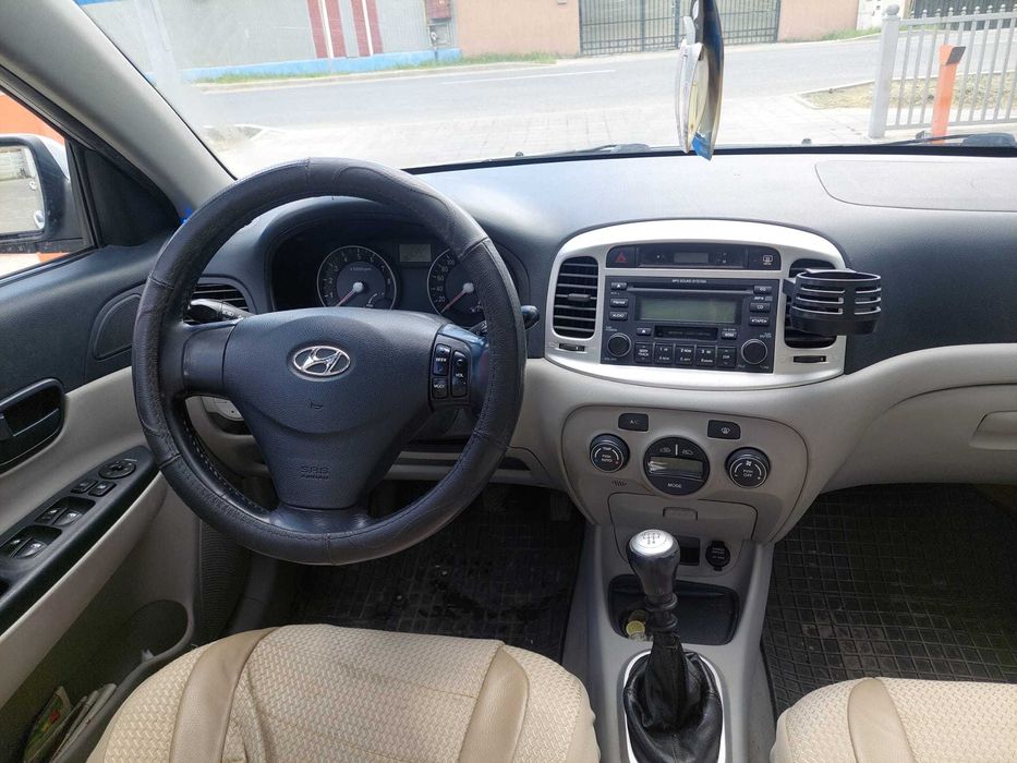 Hyundai Accent Benzina 1.6