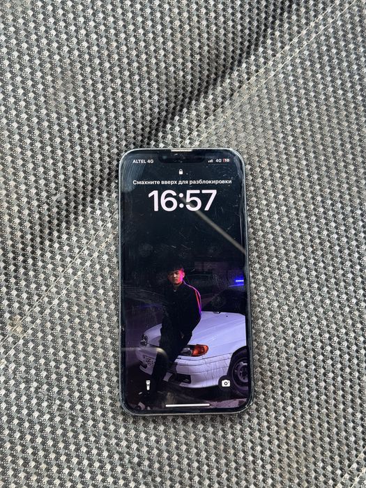 iphone 13 каробка есть