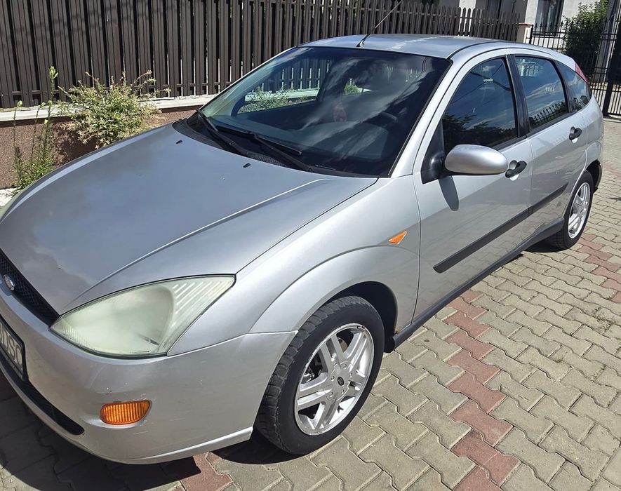 FORD Focus 2000