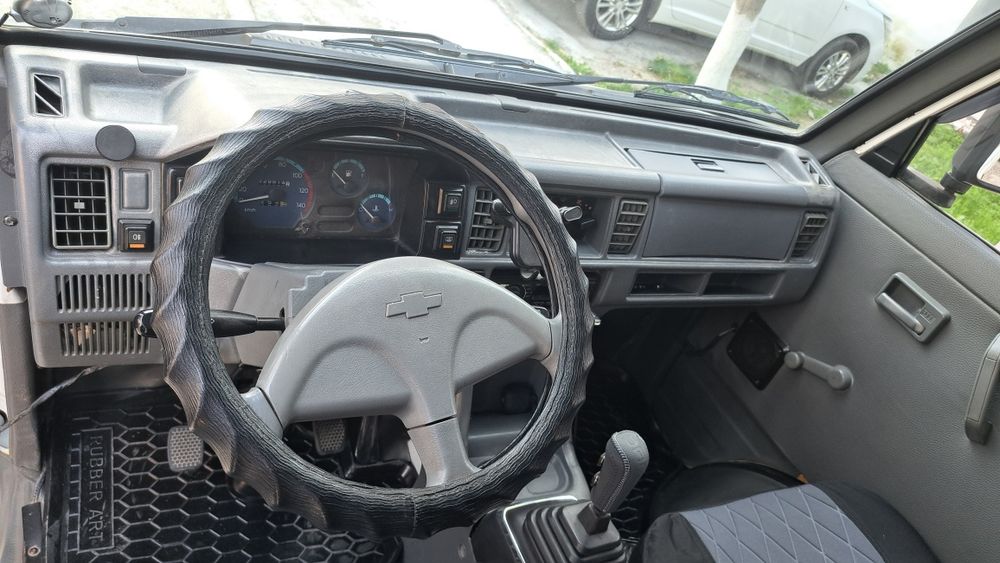 Дамас автомобили срочного сотилади