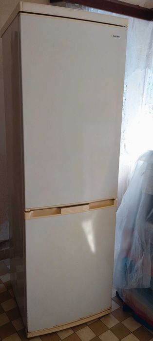 Frigider combină frigorifică foarte voluminos congelator jos și sus frigider ladă frigorifică răcitor pentru bucătărie și mobilă de bucătărie