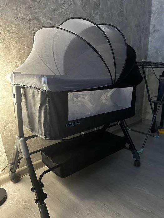 Детская кроватка  многофункциональная 4 в 1