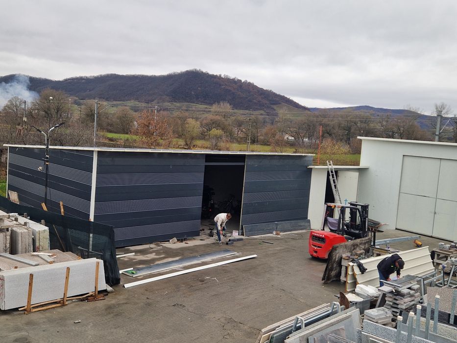 Vând hală metalica 10x20x4