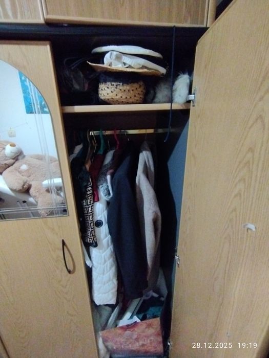 Продам офисные шкафы